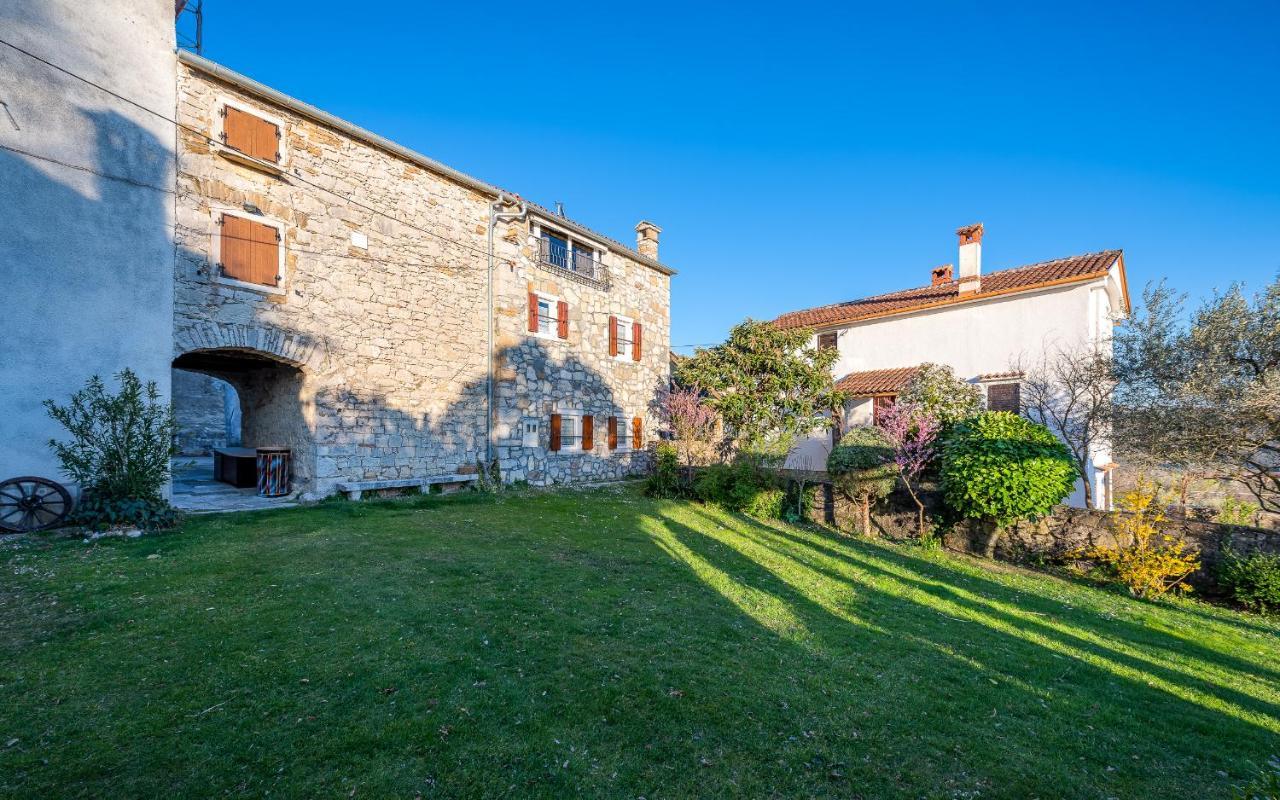 Holiday Home Mia&Emi Sovinjak Exterior photo